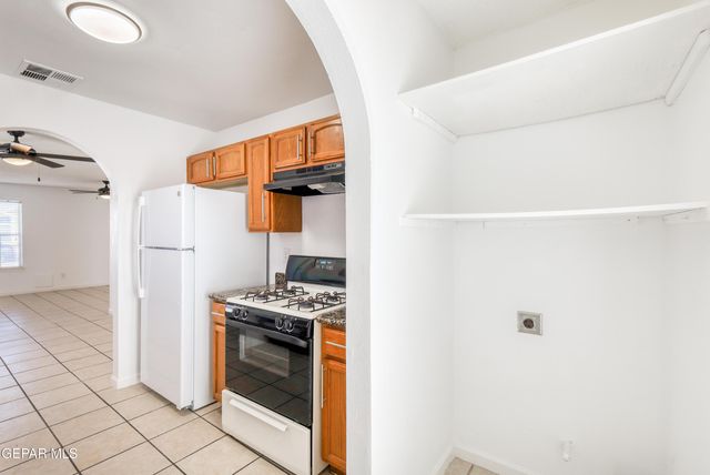 5982 Valle Del Sol Drive, El Paso, TX 79924