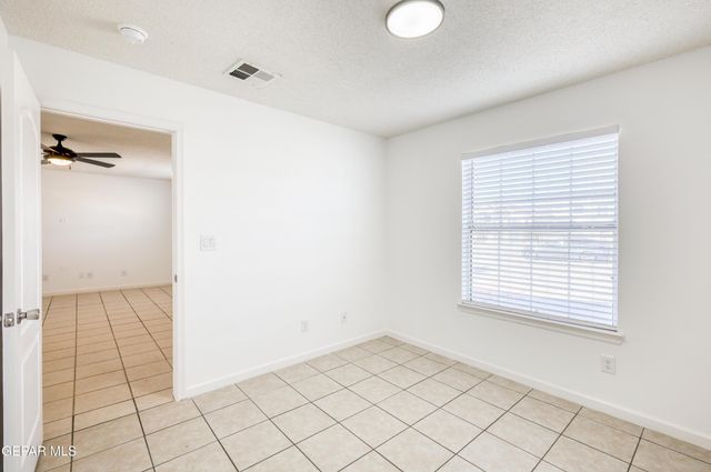 5982 Valle Del Sol Drive, El Paso, TX 79924