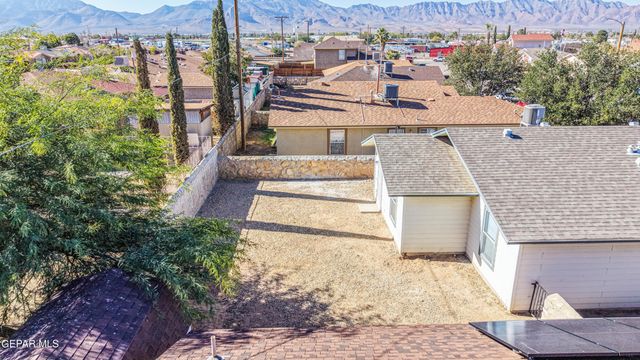 5982 Valle Del Sol Drive, El Paso, TX 79924