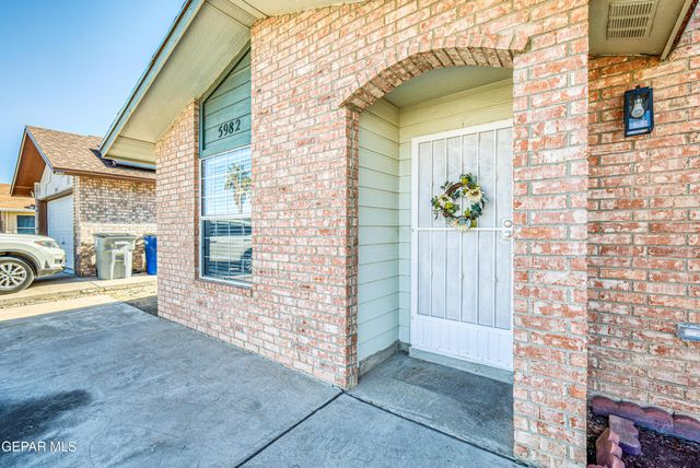 5982 Valle Del Sol Drive, El Paso, TX 79924