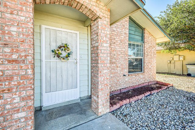 5982 Valle Del Sol Drive, El Paso, TX 79924