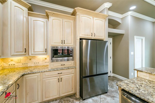 27 Chez Moi Drive, Bossier City, LA 71111