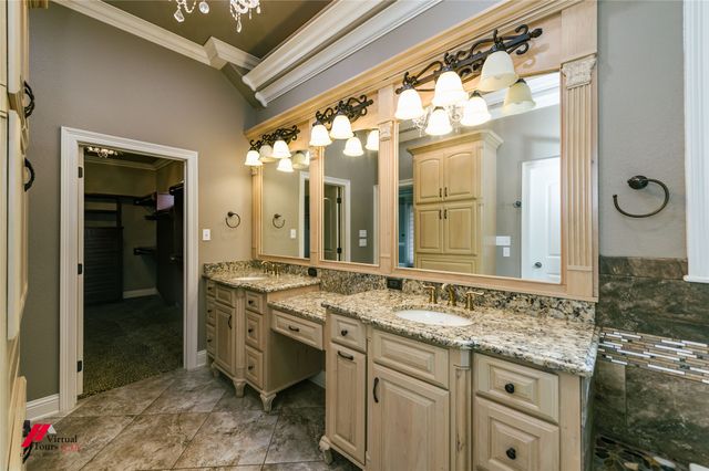 27 Chez Moi Drive, Bossier City, LA 71111