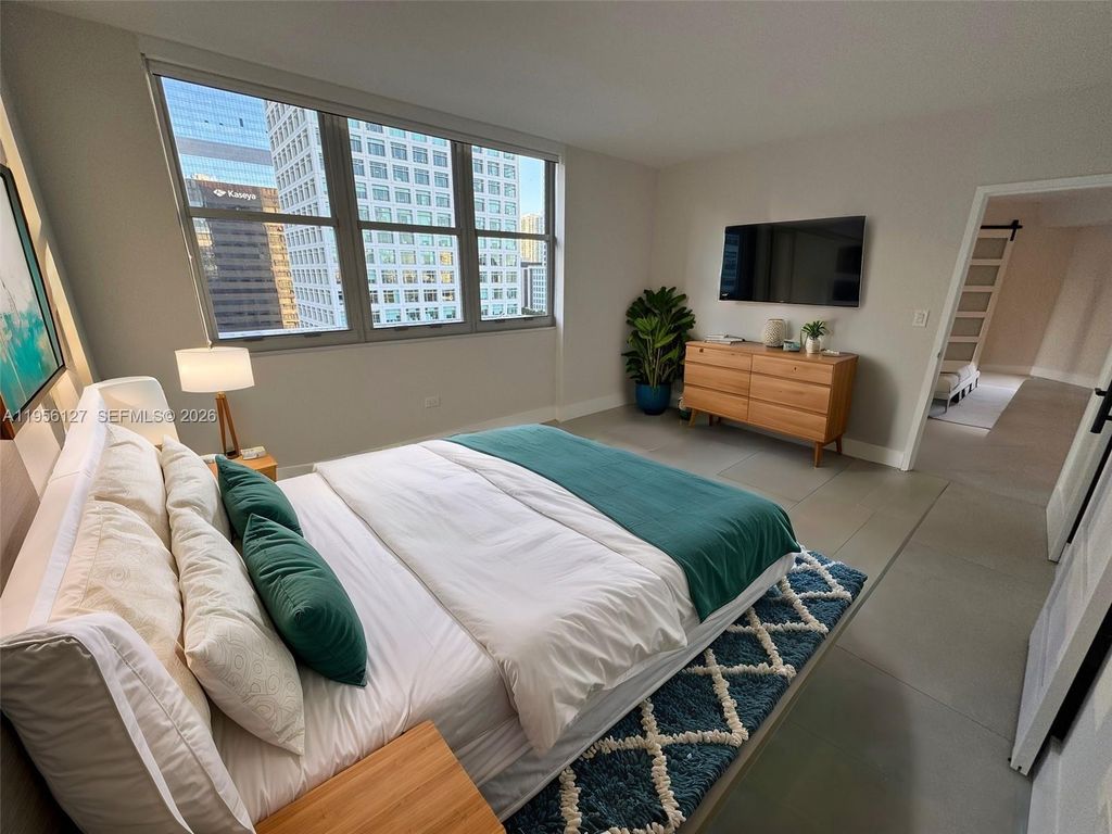 Image 14 of property listing at 825 Brickell Bay Dr 1448, Miami, FL 33131