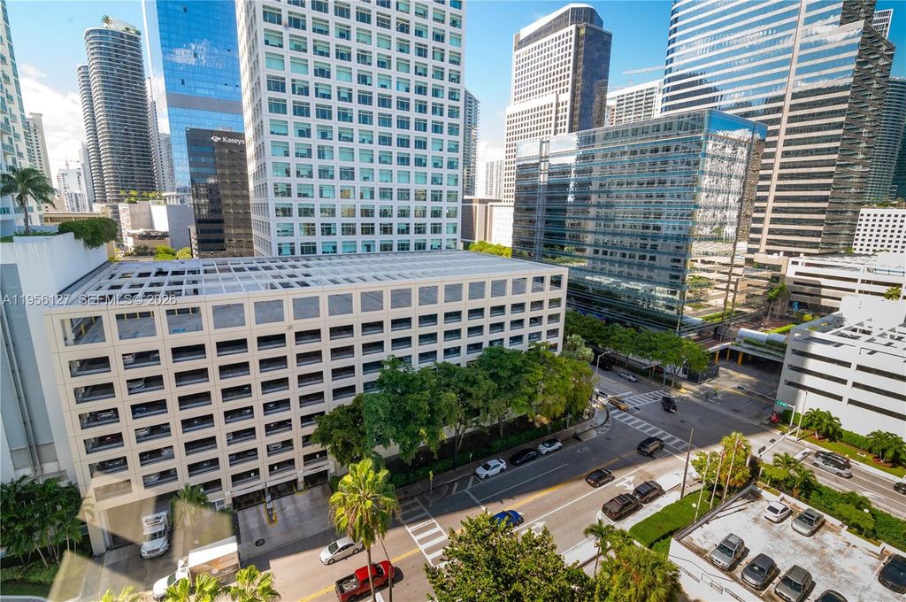 Image 19 of property listing at 825 Brickell Bay Dr 1448, Miami, FL 33131