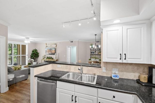 11790 Saint Andrews Place 102, Wellington, FL 33414