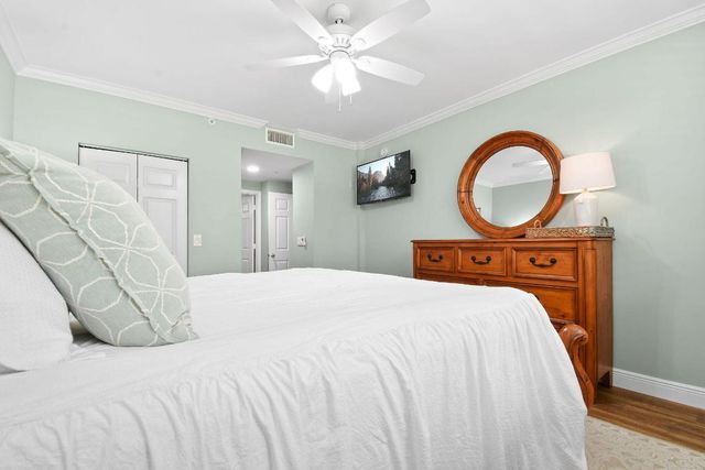 11790 Saint Andrews Place 102, Wellington, FL 33414