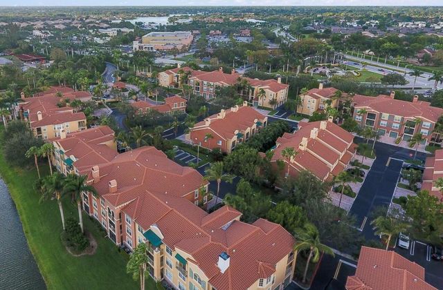 11790 Saint Andrews Place 102, Wellington, FL 33414