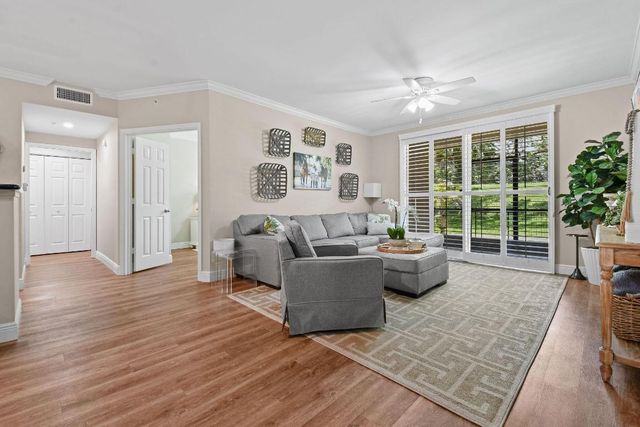 11790 Saint Andrews Place 102, Wellington, FL 33414
