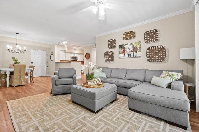 11790 Saint Andrews Place 102, Wellington, FL 33414