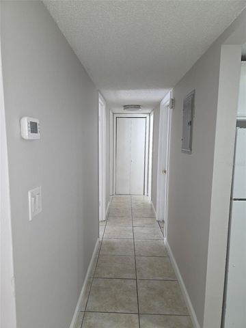 921 W OAK RIDGE ROAD C, Orlando, FL 32809