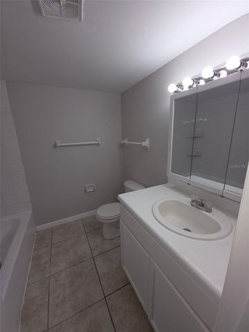 921 W OAK RIDGE ROAD C, Orlando, FL 32809