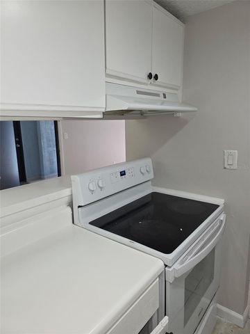 921 W OAK RIDGE ROAD C, Orlando, FL 32809