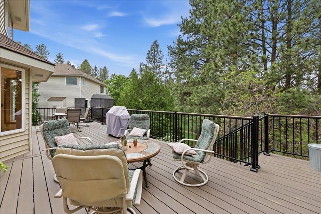 4709 E 41st Ct, Spokane, WA 99223