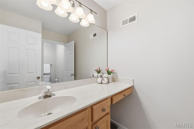 908 Green Arbor Drive, Fenton, MO 63026