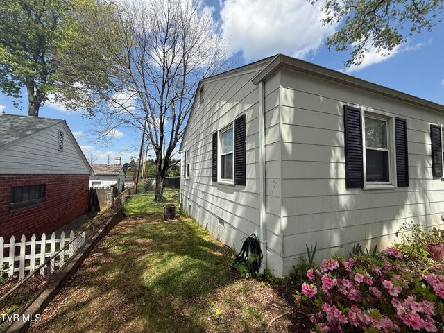 709 Oakdale Road, Kingsport, TN 37664