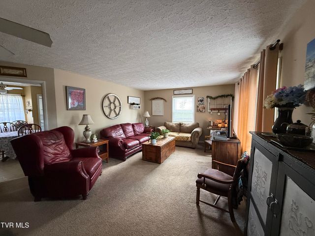 709 Oakdale Road, Kingsport, TN 37664