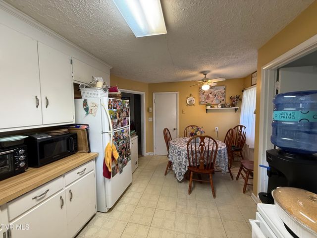 709 Oakdale Road, Kingsport, TN 37664