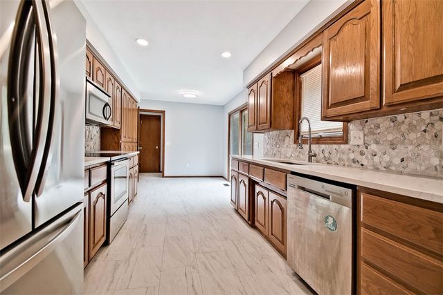 48 Huskins Circle, Bella Vista, AR 72715