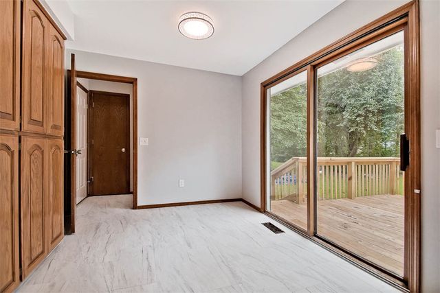 48 Huskins Circle, Bella Vista, AR 72715