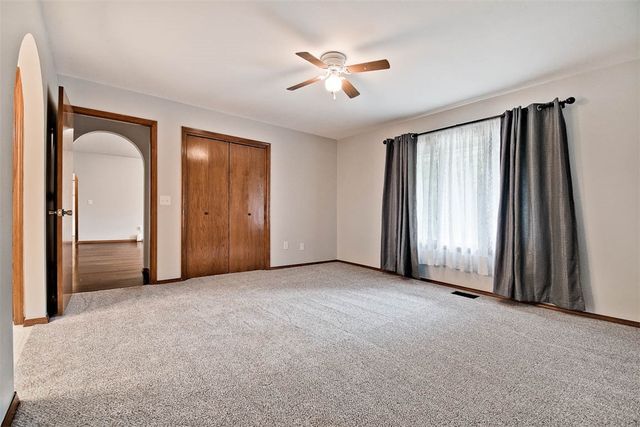 48 Huskins Circle, Bella Vista, AR 72715