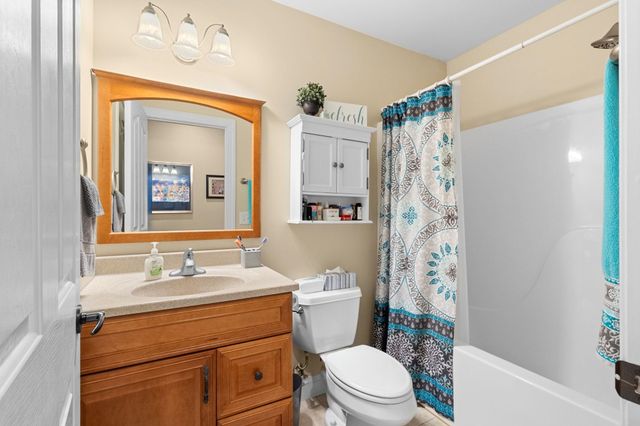 9734 Anchor Dr., Longs, SC 29568