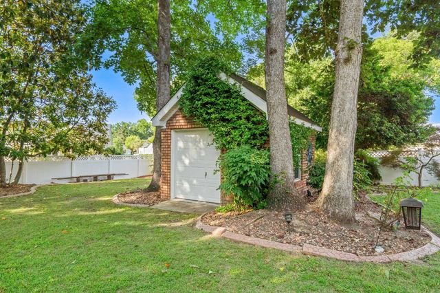 9734 Anchor Dr., Longs, SC 29568