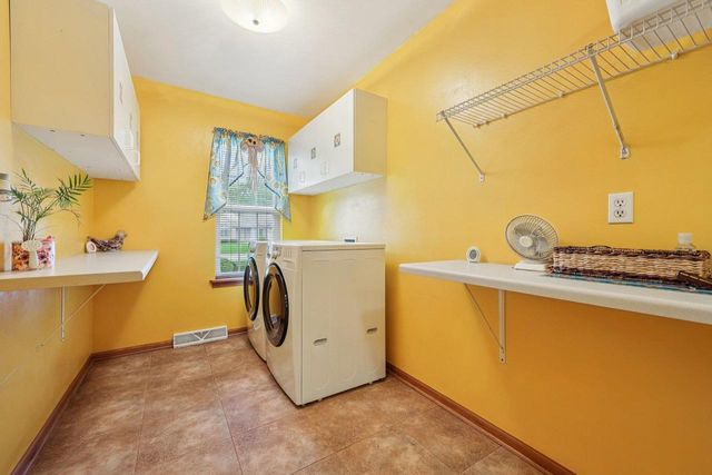 8216 Anna Avenue, Waterford, WI 53185