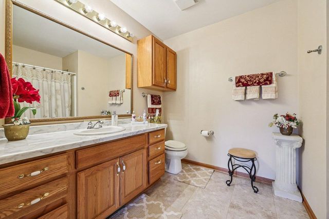 8216 Anna Avenue, Waterford, WI 53185