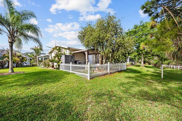 2872 Eagle's Nest Way, Port St. Lucie, Port St Lucie, FL 34952