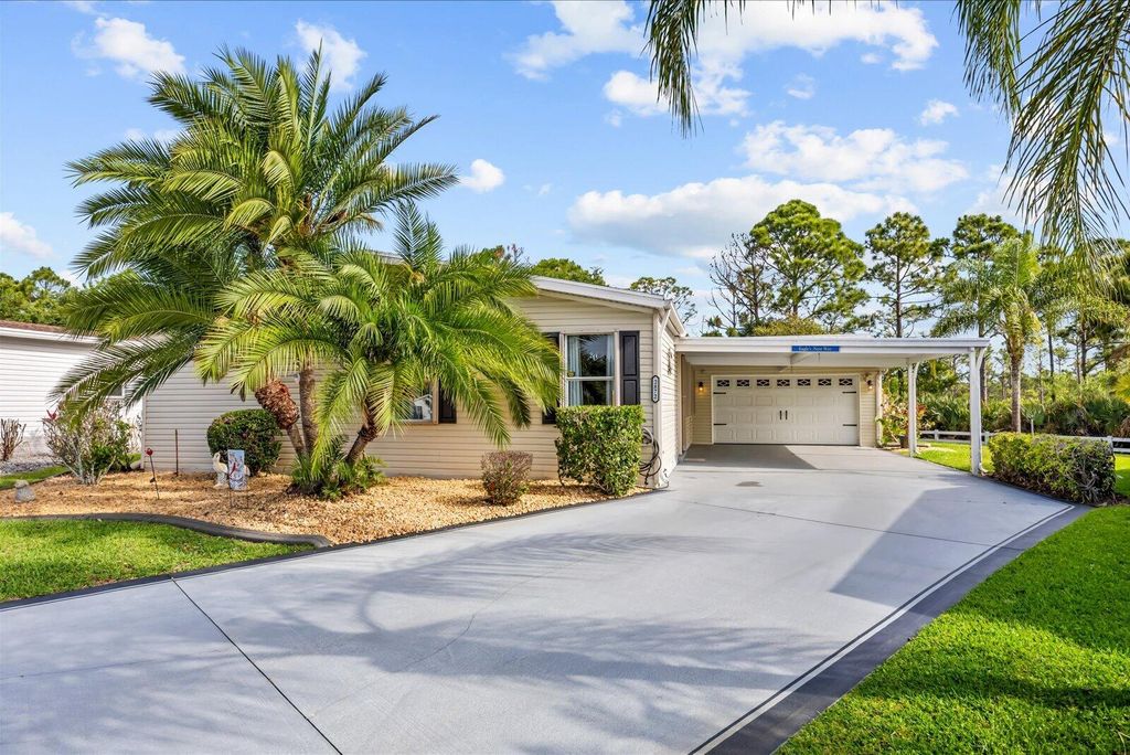 2872 Eagle's Nest Way, Port St. Lucie, Port St Lucie, FL 34952