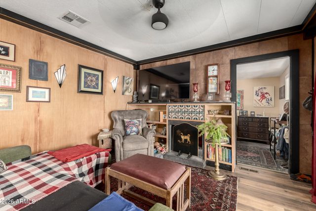8256 E DUTCHMAN Drive, Mesa, AZ 85208