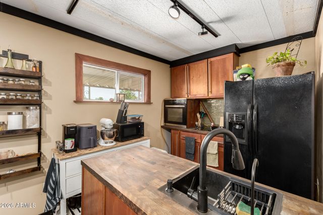 8256 E DUTCHMAN Drive, Mesa, AZ 85208