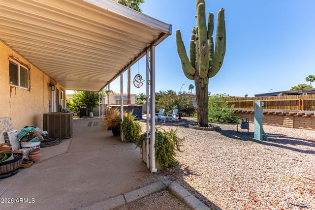 8256 E DUTCHMAN Drive, Mesa, AZ 85208