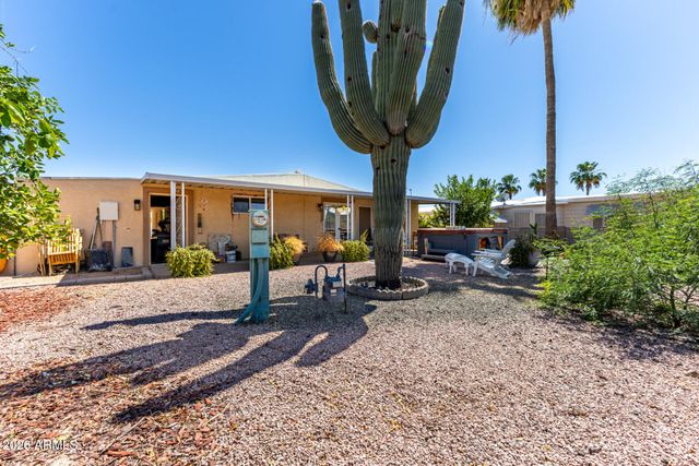8256 E DUTCHMAN Drive, Mesa, AZ 85208