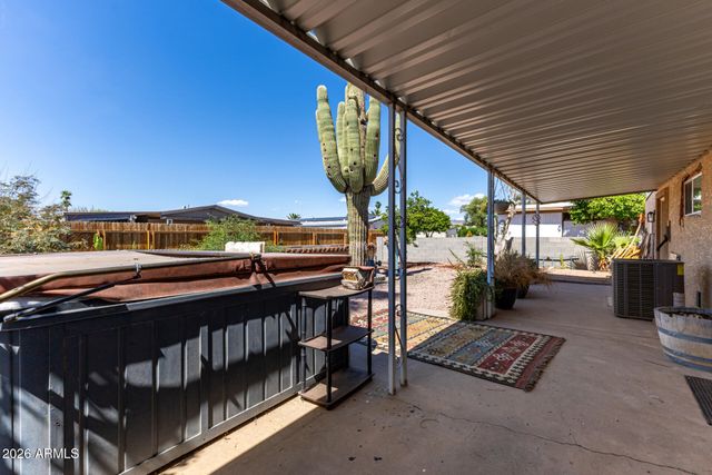 8256 E DUTCHMAN Drive, Mesa, AZ 85208