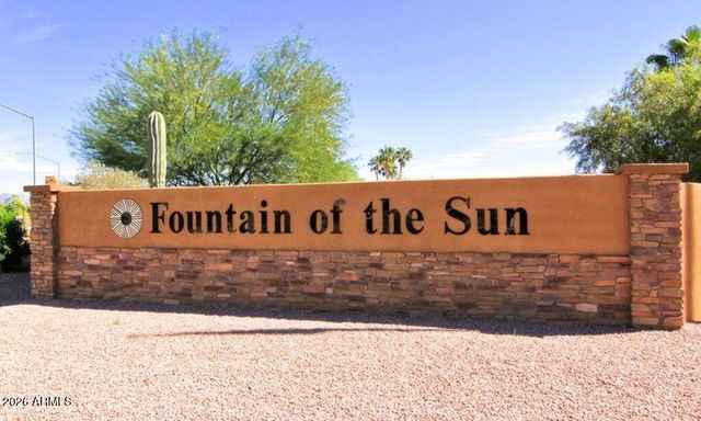8256 E DUTCHMAN Drive, Mesa, AZ 85208