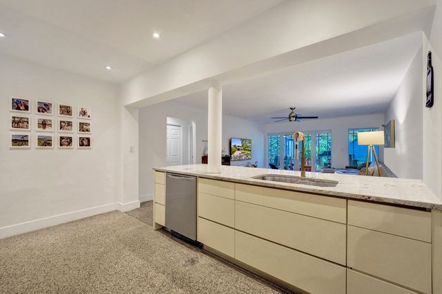 929 SW 18th Court, Fort Lauderdale, FL 33315