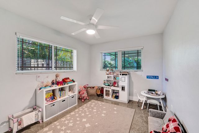 929 SW 18th Court, Fort Lauderdale, FL 33315