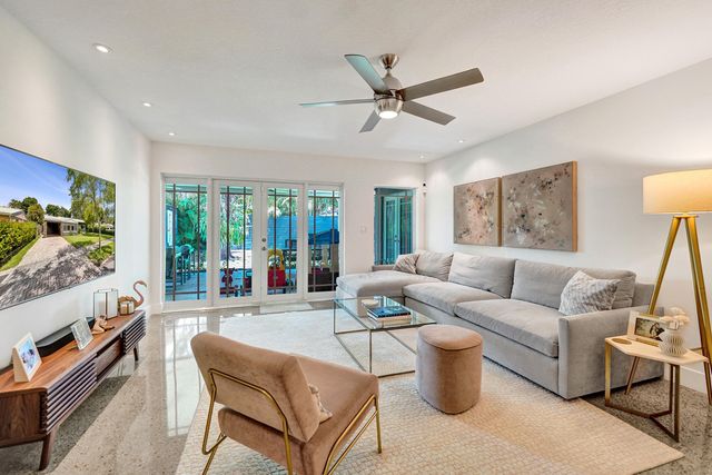 929 SW 18th Court, Fort Lauderdale, FL 33315