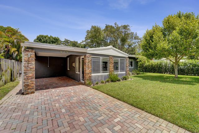 929 SW 18th Court, Fort Lauderdale, FL 33315