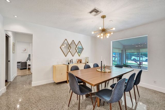 929 SW 18th Court, Fort Lauderdale, FL 33315