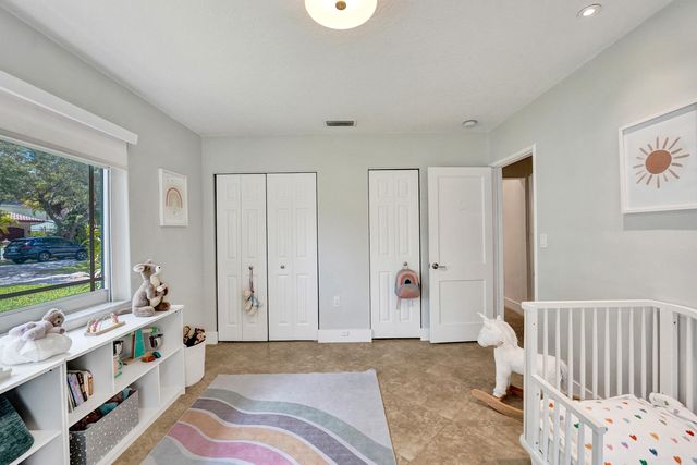 929 SW 18th Court, Fort Lauderdale, FL 33315