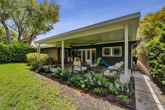 929 SW 18th Court, Fort Lauderdale, FL 33315