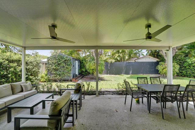 929 SW 18th Court, Fort Lauderdale, FL 33315