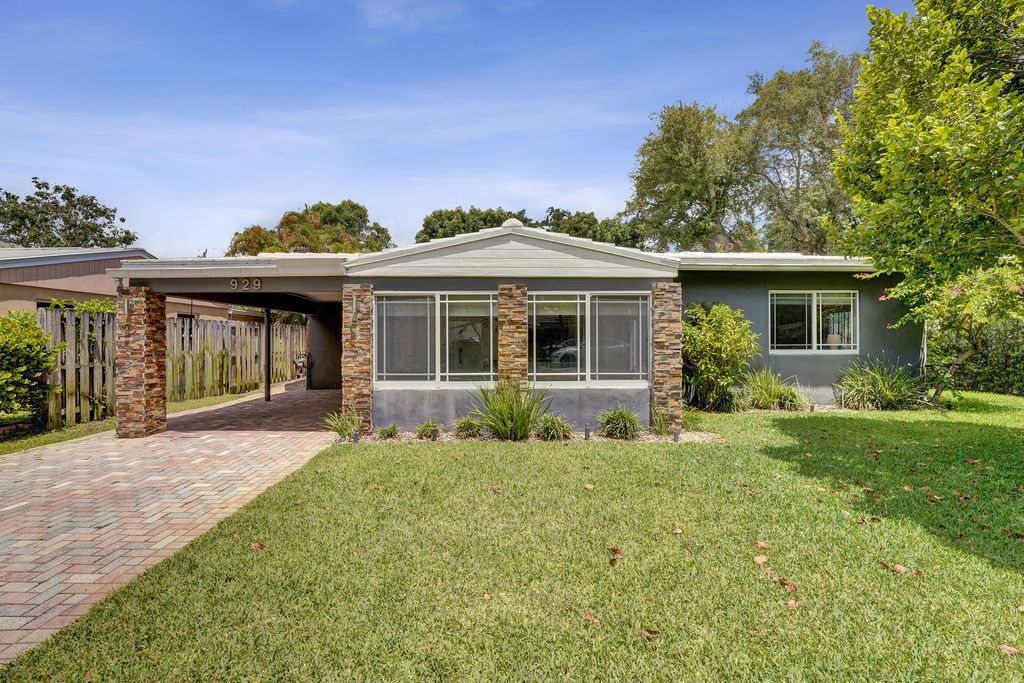 929 SW 18th Court, Fort Lauderdale, FL 33315