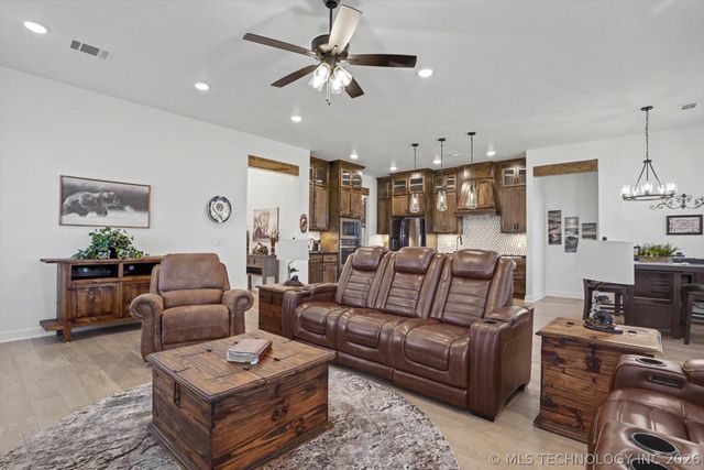 16150 S 89th East Avenue, Bixby, OK 74008