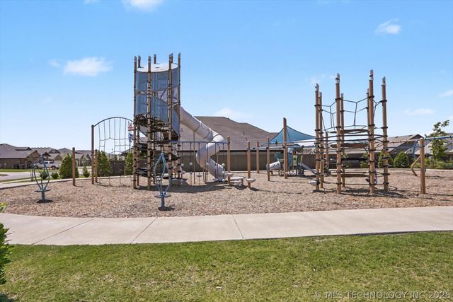 16150 S 89th East Avenue, Bixby, OK 74008