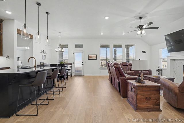 16150 S 89th East Avenue, Bixby, OK 74008