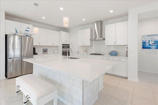 17703 SAVORY MIST CIRCLE, Lakewood Ranch, FL 34211